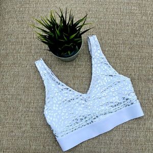 Fabletics All Day Every Day Bra Color Leopard Size Medium